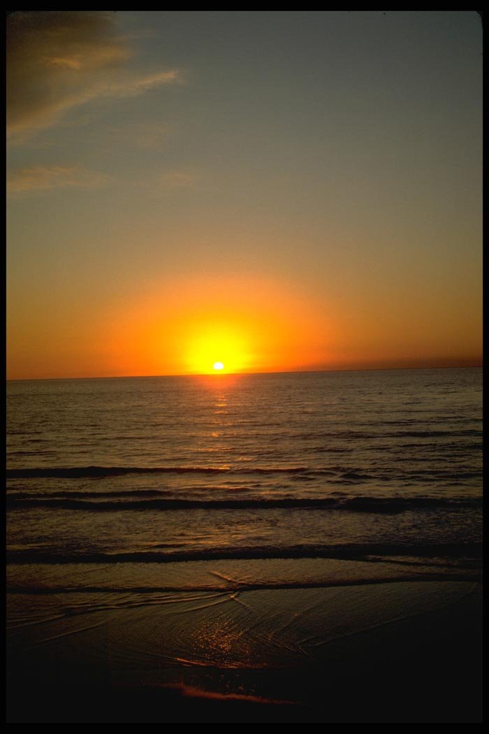 001005 Distant Orange And Yellow Sun Over Beach A4 Photo Print