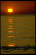 001025 Full Sun On Sea, Spotlight Effect A4 Photo Print