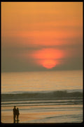 001043 Couple At Beach Silhouette With Sun A4 Photo Print