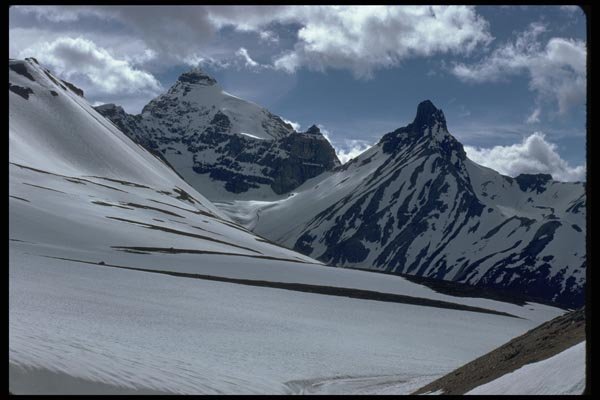 002031 Black And White Patterns On Peaks A4 Photo Print