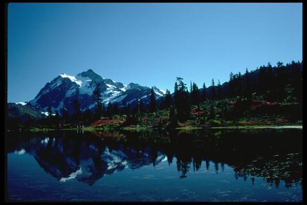 002052 Hikers, Red Foliage, Mountain Reflection A4 Photo Print