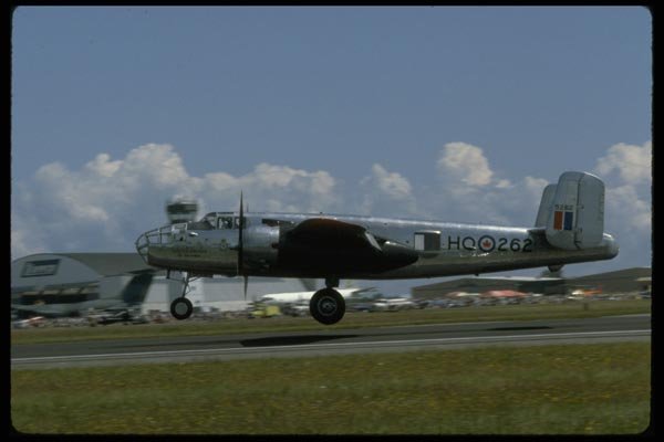003074 B25 Landing A4 Photo Print