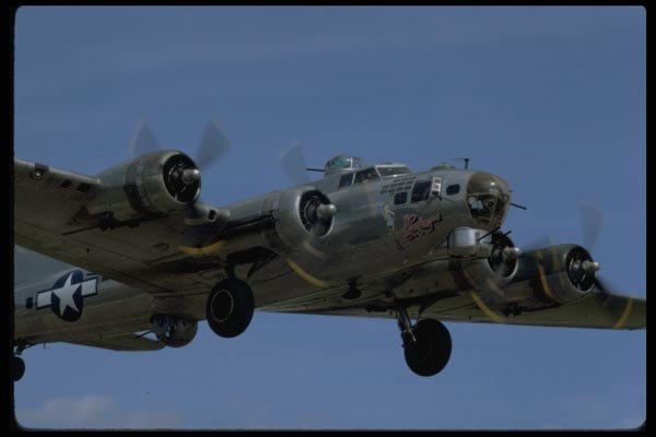 003095 B17 'Sentimental' In Air A4 Photo Print