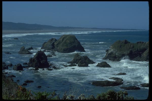 005012 Rocks In Crescent Coastline A4 Photo Print