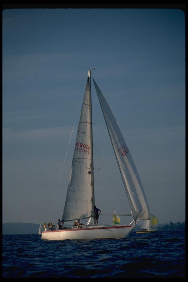 007041 Adjusting Sail A4 Photo Print