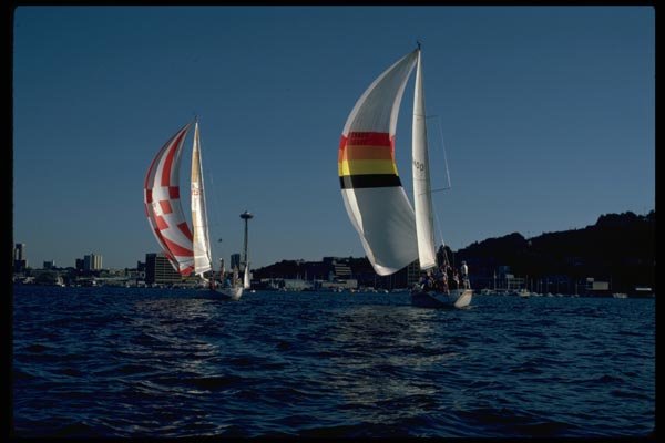 007075 Sloops With Spinnaker Sails A4 Photo Print