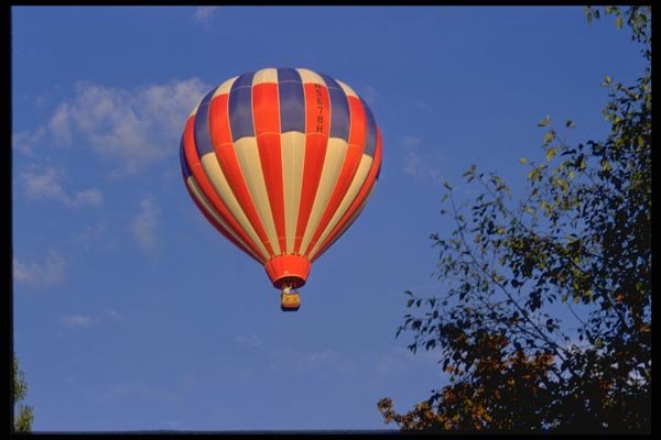 010039 Hot Air Balloon With Red, Blue & Yellow A4 Photo Print