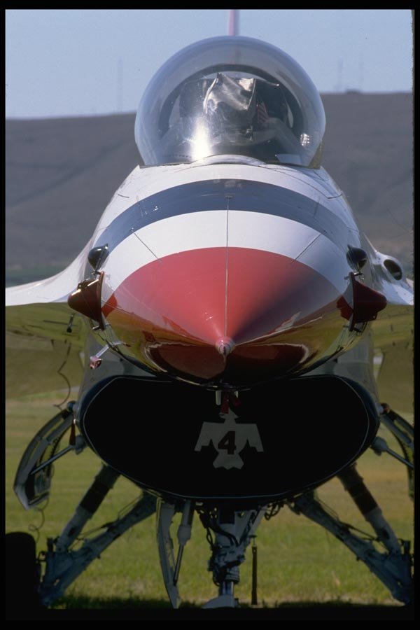 010043 Thunderbird F 16s, Frontal A4 Photo Print