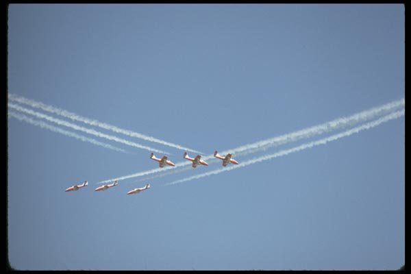 010065 Snowbirds Ending Heart Smoke Trail A4 Photo Print
