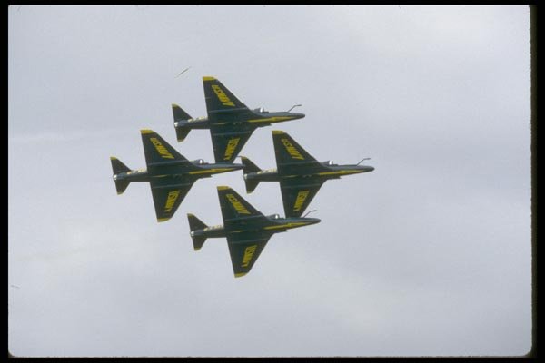 010078 Four Blue Angel A 4s In Diamond A4 Photo Print