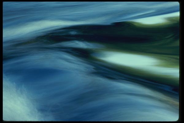 014053 Flowing Water A4 Photo Print