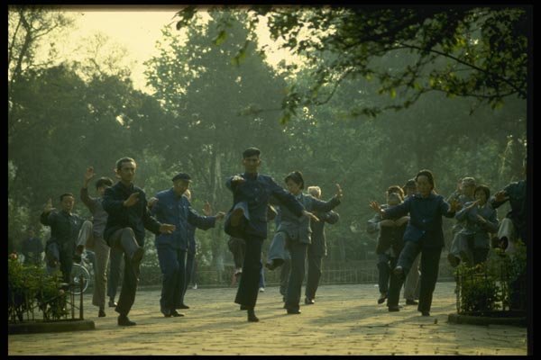 015018 Tai Chi, Green Lake Park, Kunming, Yunnan A4 Photo Print