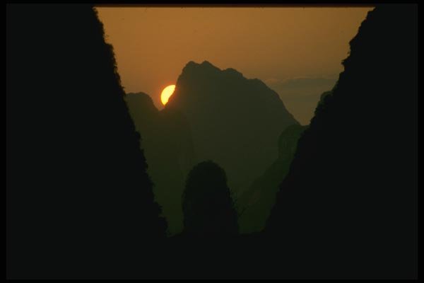 015054 Sunset, Yangshou A4 Photo Print