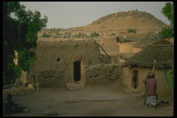 016001 Guetema Village, Mali A4 Photo Print