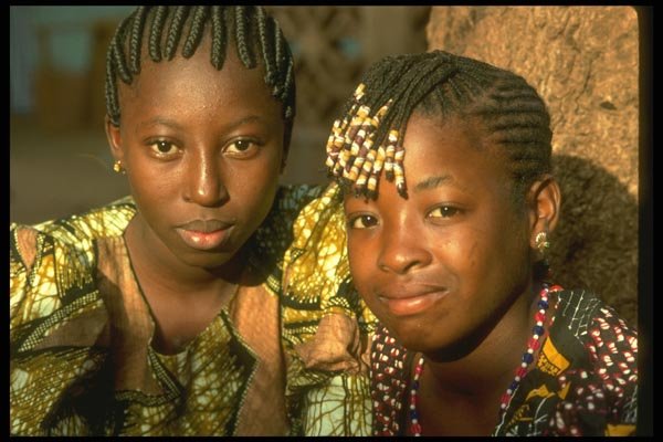 016042 Two Young Malinke Women A4 Photo Print