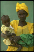 016046 Woman With Child, Guetema Village A4 Photo Print