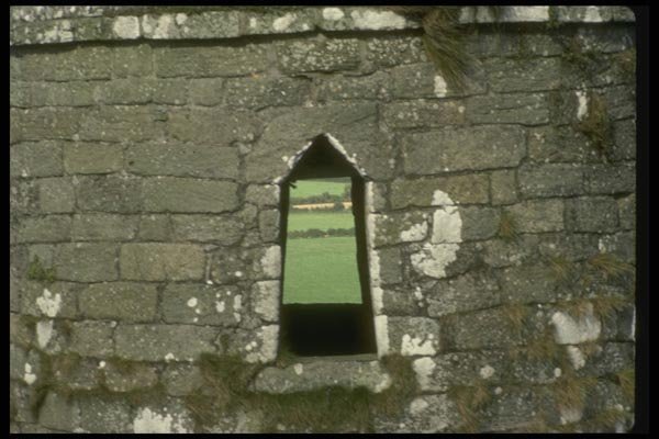 017048 Cashel Tower A4 Photo Print