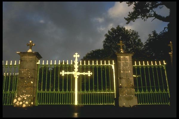 017075 Church Gate, Kilkenny A4 Photo Print