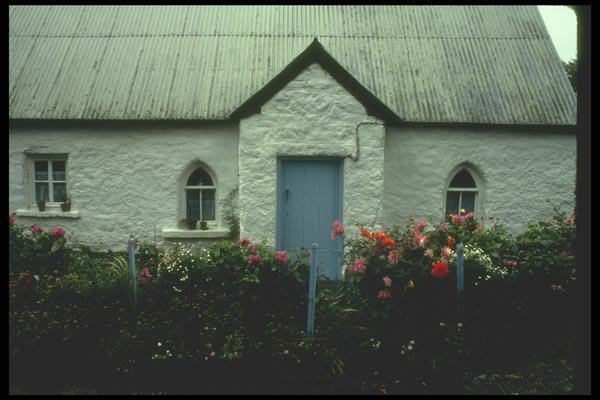 017088 House Near Cashel A4 Photo Print