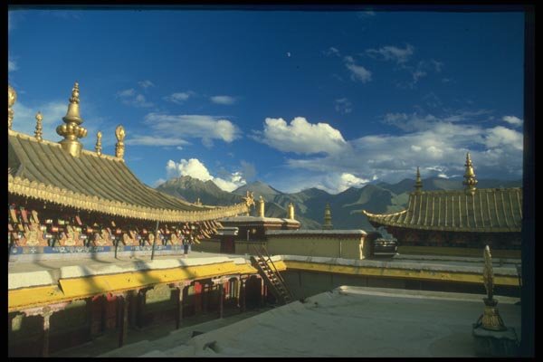 020028 Gilded Roofs, Jokhang Temple A4 Photo Print