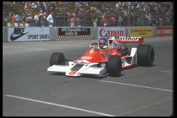 021012 Mclaren '8' A4 Photo Print