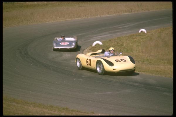 021095 Porsche In The Turn A4 Photo Print