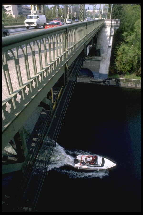 022032 Boat Passing Under Bridge, Overhead A4 Photo Print