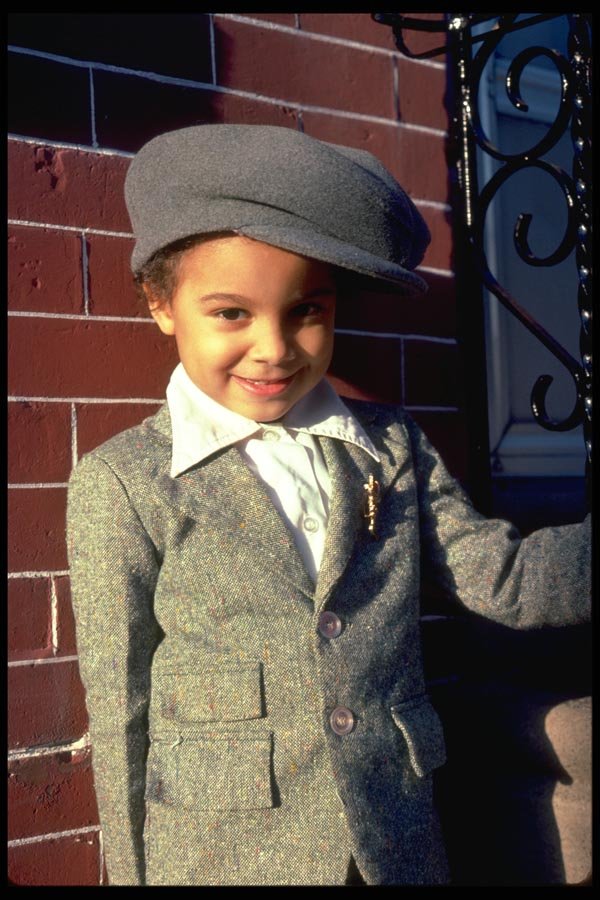 023021 Boy In Suit And Hat A4 Photo Print
