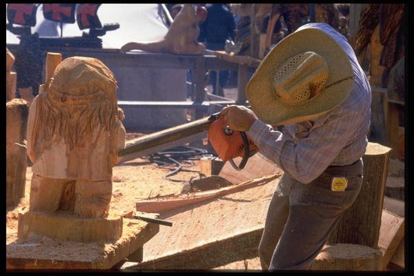 023070 Chainsaw Carver A4 Photo Print