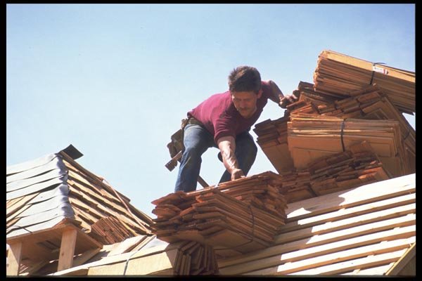 023077 Roofer With Shakes A4 Photo Print