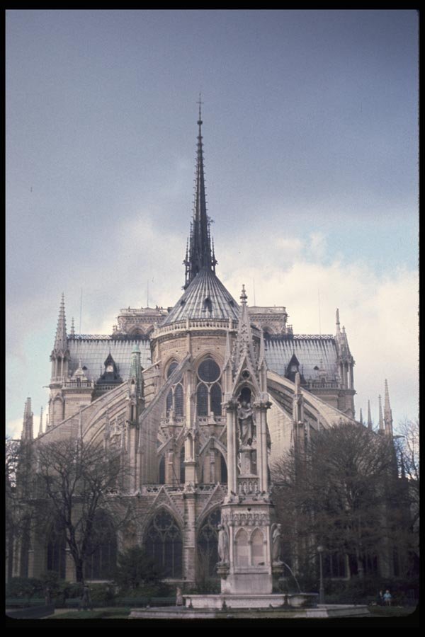 024056 Notre Dame From Rear A4 Photo Print