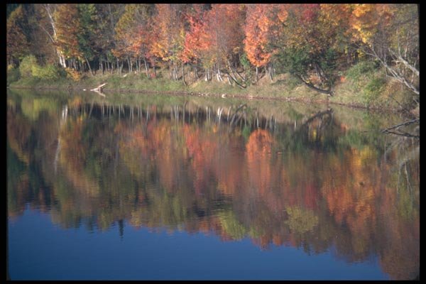 026003 Mirror Lake In Fall A4 Photo Print