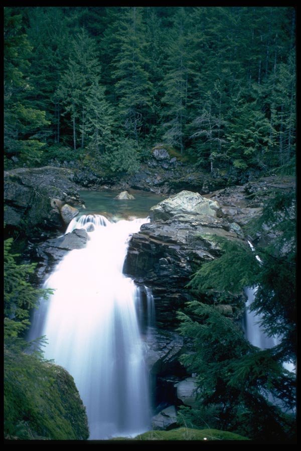 027012 Nooksack Falls A4 Photo Print