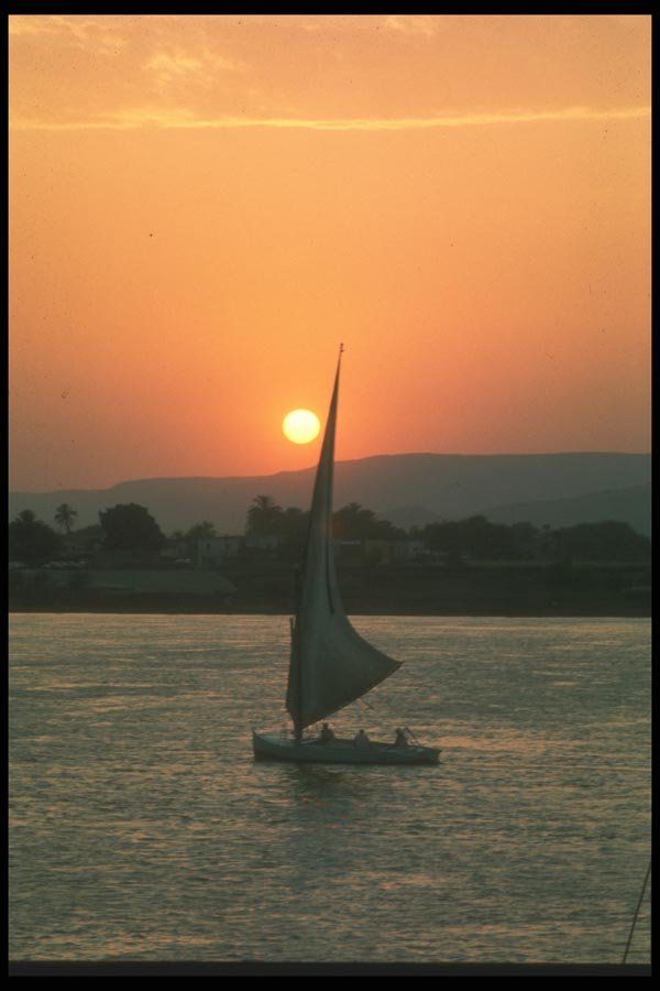 030031 Nile River, Luxor A4 Photo Print
