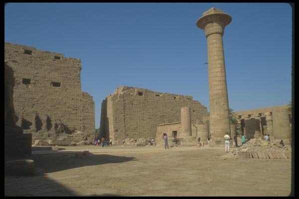 030042 Massive Column Karnak Temple A4 Photo Print