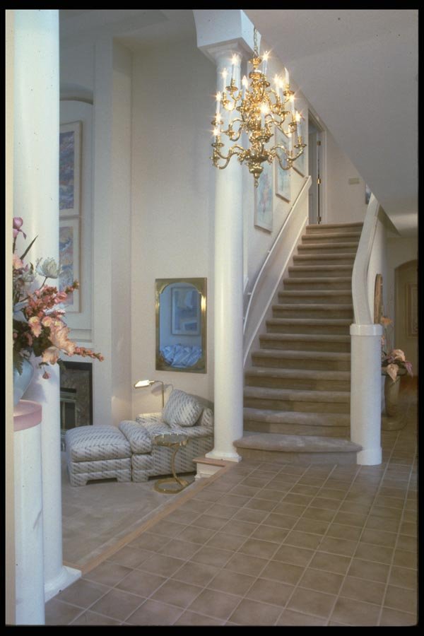 031034 Tiled Floors, White Columns, Stairway A4 Photo Print