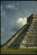 033041 Side View Of El Castillo A4 Photo Print