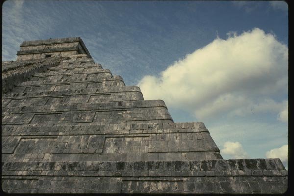 033043 Undulating Serpent Shape Of El Castillo A4 Photo Print