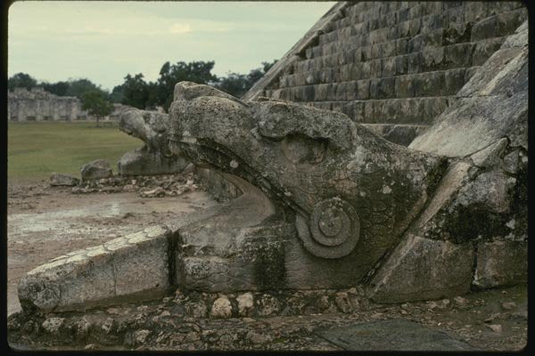 033045 Opened Mouth View Of Serpent On El Castillo A4 Photo Print