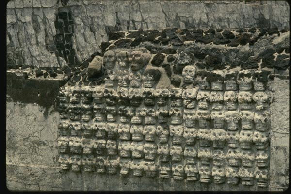 033076 Wall Of Skulls At Templo Mayor, Mexico City A4 Photo Print