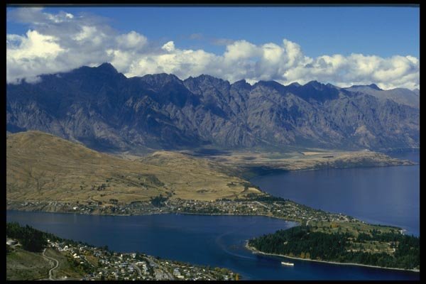 036043 Queenstown, South Island A4 Photo Print
