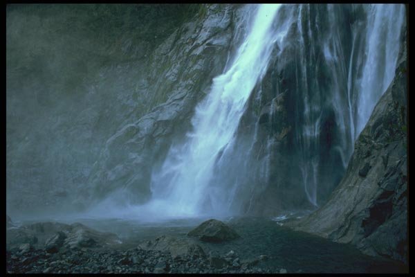 036152 Bowen Falls, Milford Sound A4 Photo Print