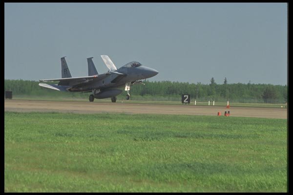 037067 F 15 Landing A4 Photo Print