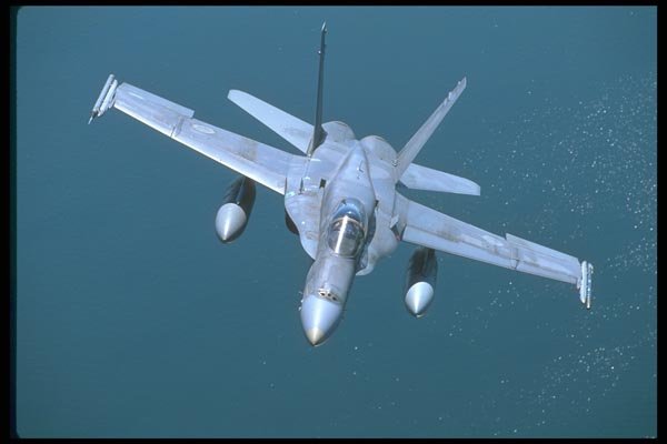 037068 F 18 A4 Photo Print
