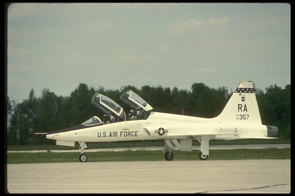 037077 T 38 Talon A4 Photo Print