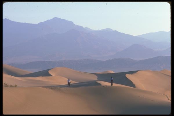039040 People On The Big Dunes A4 Photo Print