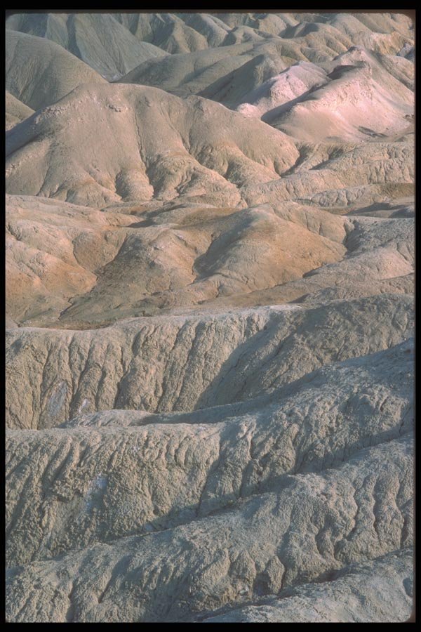 039085 Eroded Hills Of 20 Mule Team Canyon A4 Photo Print