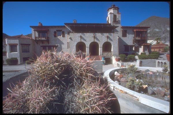 039092 Scotty's Castle A4 Photo Print