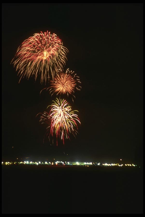 040041 Saigon Burst A4 Photo Print