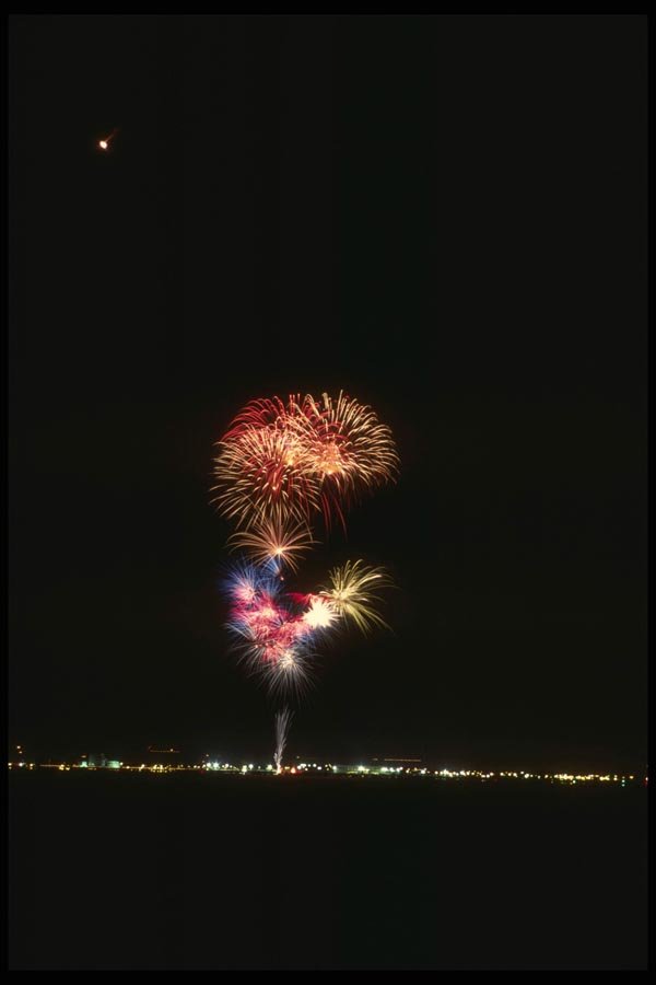 040049 Exploding Twister A4 Photo Print